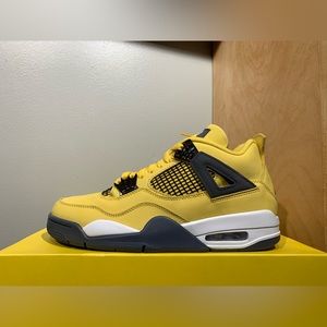 Air Jordan 4 Retro “Lightning” 2021